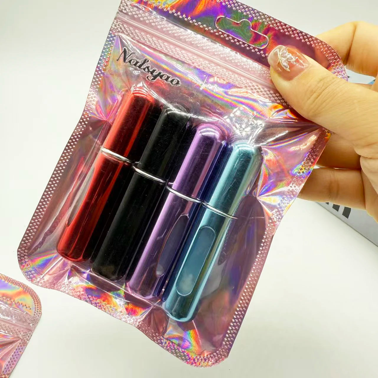Mini Travel Perfume Atomizer – 4pcs Refillable Aluminium Spray Bottles (5ml)